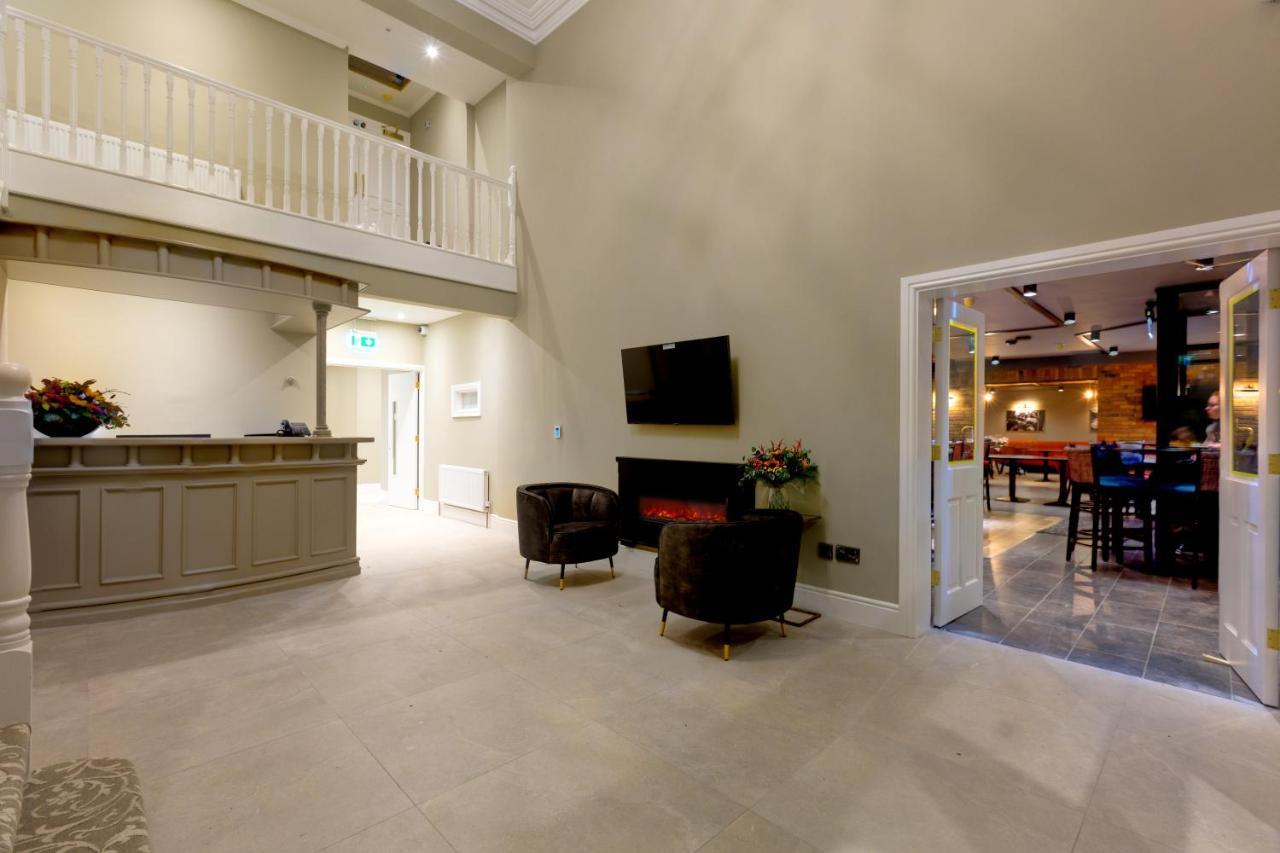 Castle Varagh Hotel & Bar Castlepollard Exterior foto